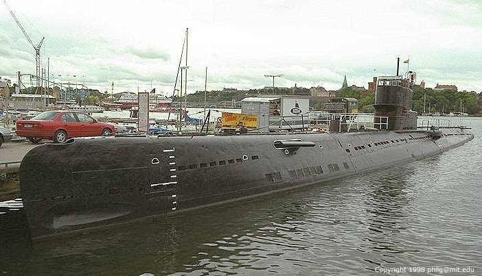 Vessel for Sale PI12 - Submarine